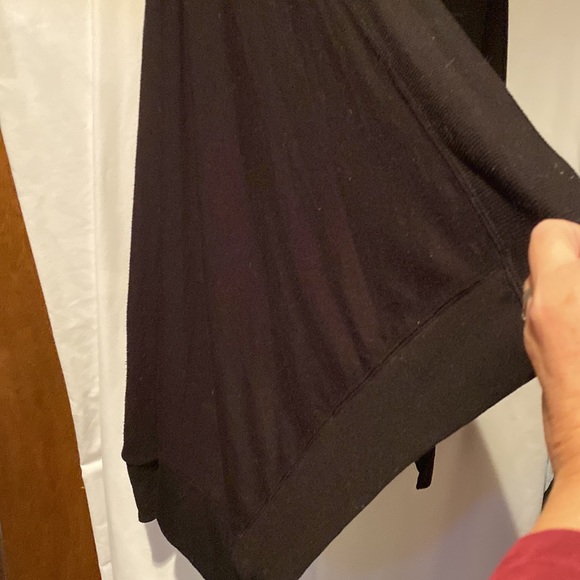 Ladies wrap around Cardigan - Picture 6 of 6